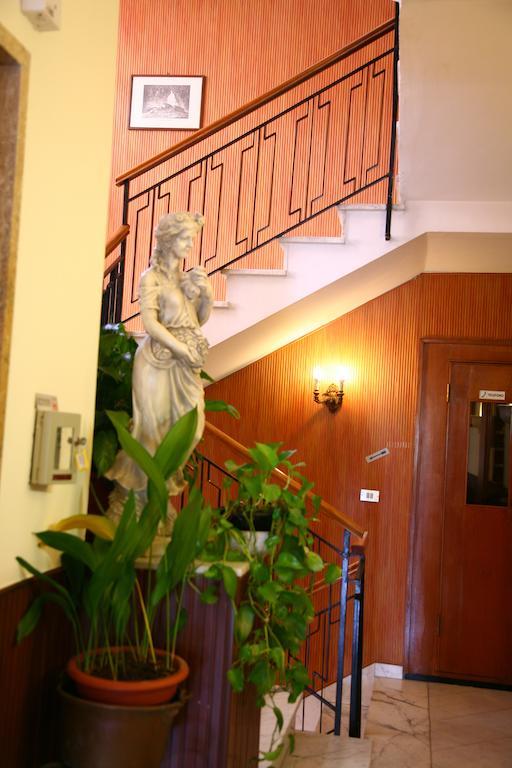 פיוג'י Hotel Eliseo מראה חיצוני תמונה