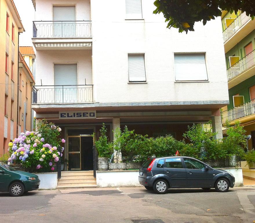 פיוג'י Hotel Eliseo מראה חיצוני תמונה