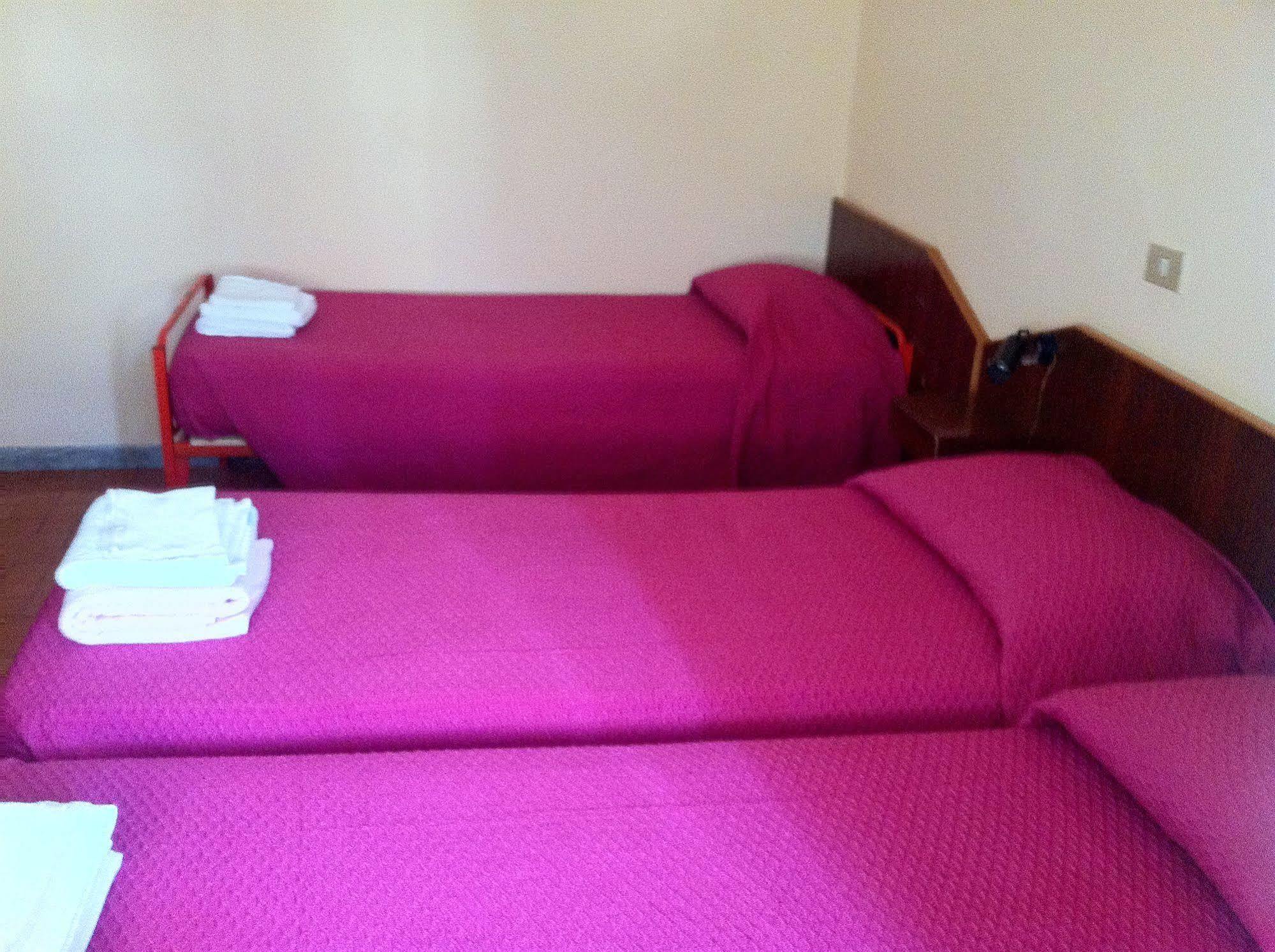פיוג'י Hotel Eliseo מראה חיצוני תמונה
