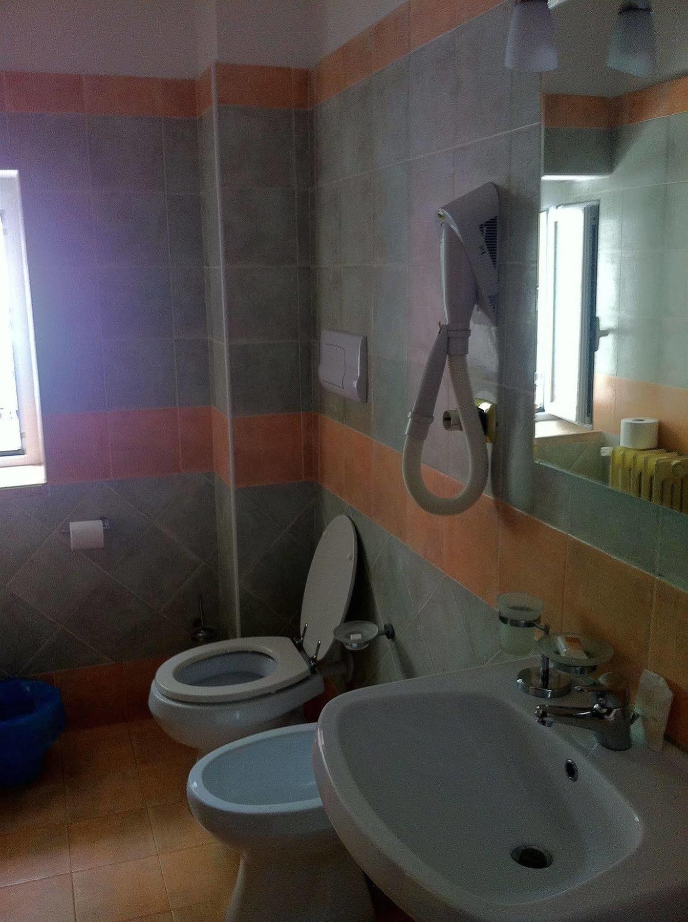 פיוג'י Hotel Eliseo מראה חיצוני תמונה
